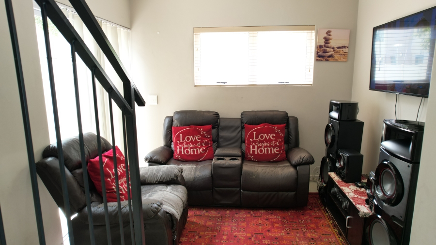 3 Bedroom Property for Sale in Parklands Western Cape